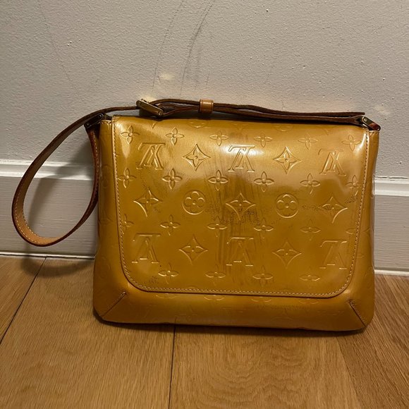 Louis Vuitton Messenger Bag - Picture 1 of 2